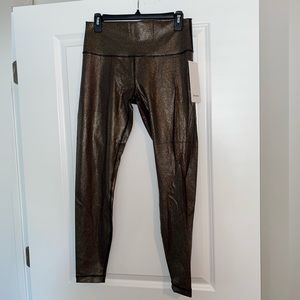 Lululemon Under HR Tight 28”